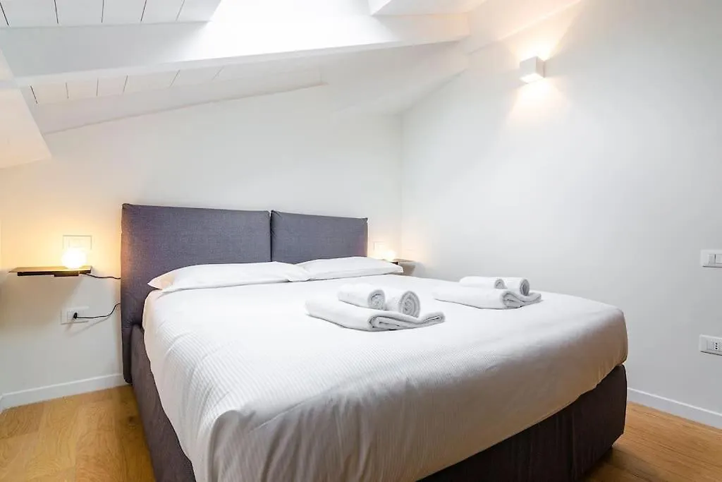 Apartment Gini Elegant Home Bologna Italy
